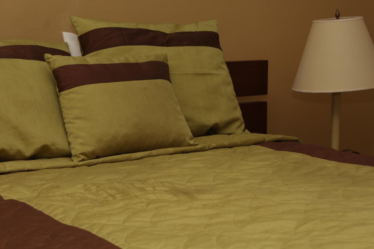 Lebon Hotel Musseau 外观 照片